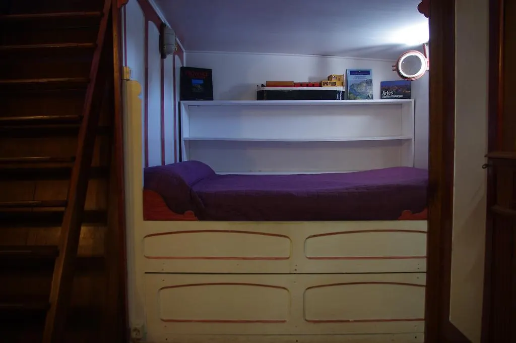 Peniche Le Hasard Bed & Breakfast Villeneuve-les-Avignon