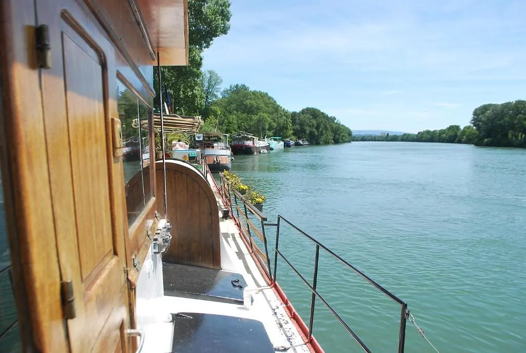 *****  Peniche Le Hasard Bed & Breakfast Villeneuve-les-Avignon France