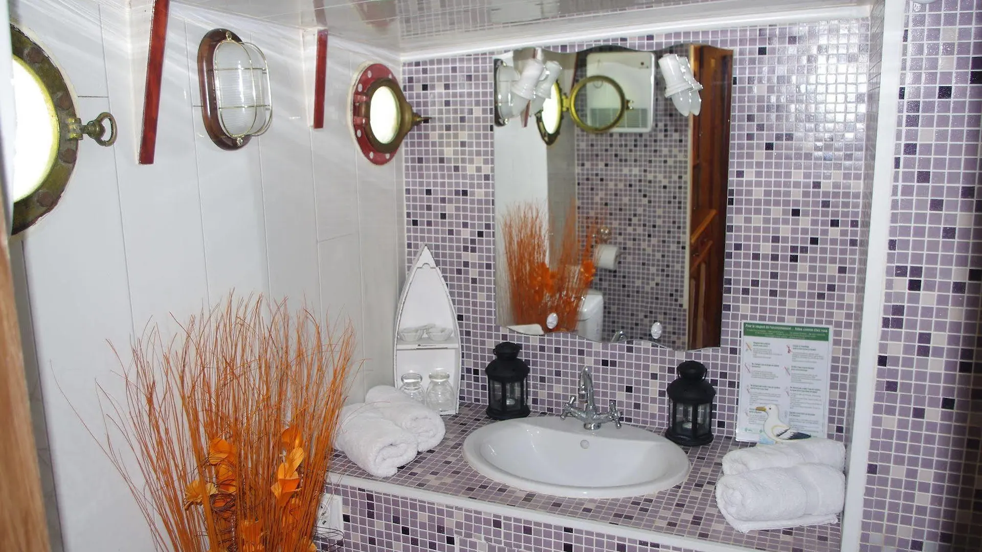 Peniche Le Hasard Bed & Breakfast Villeneuve-les-Avignon