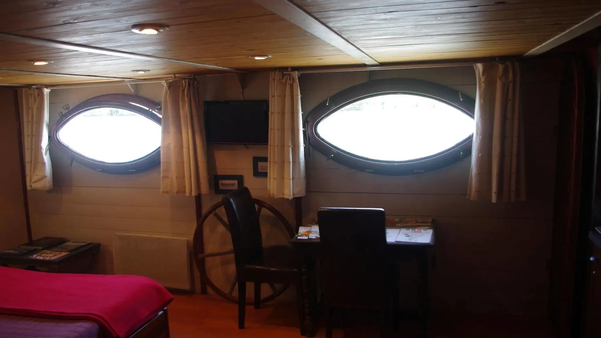 Peniche Le Hasard Bed & Breakfast Villeneuve-les-Avignon